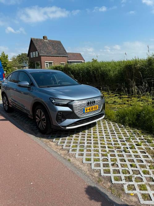 Audi Q4 e-tron 35 E-tron 52kWh 170pk 2022 Blauw, Auto's, Audi, Particulier, Q4 e-tron, Elektrisch, SUV of Terreinwagen, Automaat