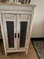 Brocante wit kastje met gaasdeurtjes, Ophalen