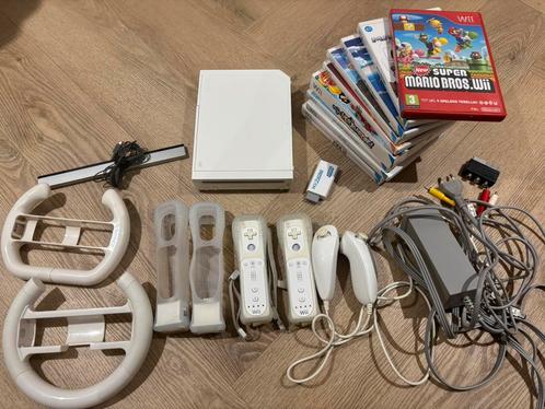 Nette Nintendo wii met veel spellen, Spelcomputers en Games, Spelcomputers | Nintendo Wii, Zo goed als nieuw, Met 2 controllers
