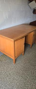 Eiken bureau, Huis en Inrichting, Bureaus, Ophalen, Gebruikt
