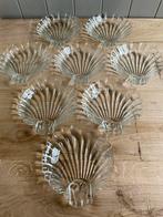 8 vintage Franse glazen schelp schaaltjes bordjes 1970s, Huis en Inrichting, Keuken | Servies, Gebruikt, Ophalen of Verzenden