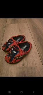 Slof spiderman (maat 35), Ophalen of Verzenden, Zo goed als nieuw, Schoentjes