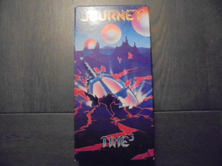 JOURNEY, TIME een 3 CD Box met 2 boekjes en Stamboom, Japans, Cd's en Dvd's, Cd's | Rock, Zo goed als nieuw, Rock-'n-Roll, Ophalen of Verzenden
