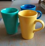 Aardewerk bekers / mokken 3 stuks, Ophalen of Verzenden, Zo goed als nieuw, Overige stijlen, Kop(pen) en/of Schotel(s)