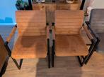 Set van 2 bruine en 2 grijze stoelen met armleuning, Gebruikt, Bruin, Ophalen of Verzenden, Metaal