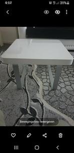 HOOGGLANS WIT BIJZET TAFELS  2 STUKS, Huis en Inrichting, Tafels | Statafels, Ophalen, Zo goed als nieuw