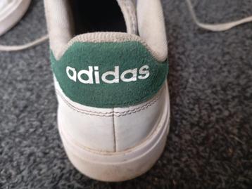 Adidas schoenen  beschikbaar voor biedingen