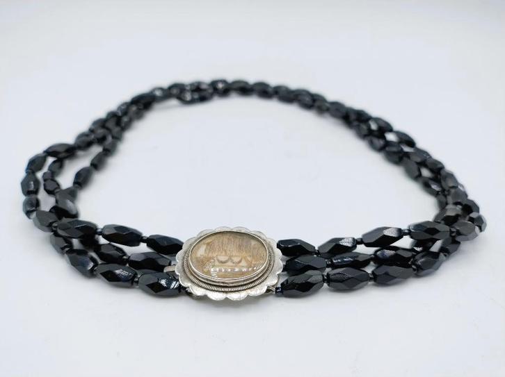 Gitten ketting met zilveren rouwslot, 1855, Sieraden, Tassen en Uiterlijk, Antieke sieraden, Ketting, Zilver, Verzenden