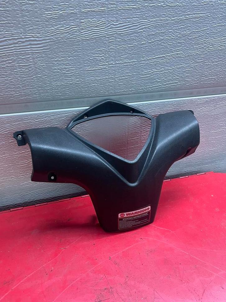 AGM/BTC R8 - Stuurkap / Tellerkap, Fietsen en Brommers, Brommeronderdelen | Algemeen, Gebruikt, Kap, Ophalen of Verzenden