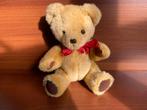 Schattige Teddybeer met Rode Strik, Kinderen en Baby's, Speelgoed | Knuffels en Pluche, Ophalen of Verzenden, Zo goed als nieuw