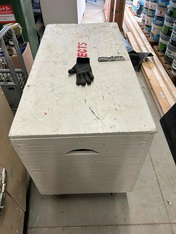 Verrijdbare werk kist 120x60 80 cm hoog beschikbaar voor biedingen