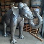 Uniek beeld olifant tuinbeeld eyecatcher winkelinrichting