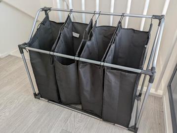Wasmand met 4 vakken beschikbaar voor biedingen