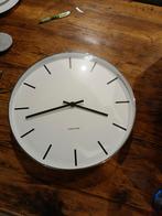 Moderne Karlsson Wandklok, Huis en Inrichting, Woonaccessoires | Klokken, Ophalen of Verzenden, Zo goed als nieuw, Analoog, Wandklok