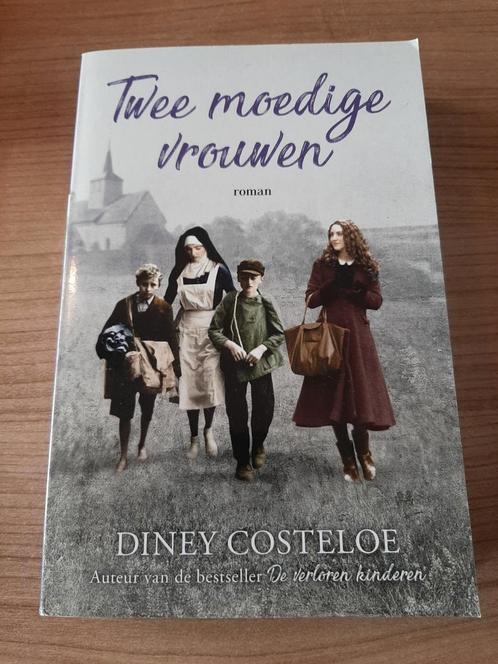 Diney Costeloe - Twee Moedige Vrouwen, Boeken, Romans, Nieuw, Nederland, Ophalen of Verzenden