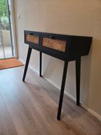 Zeer leuke sidetable met riet, Huis en Inrichting, Tafels | Sidetables, Ophalen, 50 tot 100 cm, Zo goed als nieuw, 25 tot 50 cm