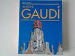 18456-12-2 : Antoni Gaudi - R. Zerbst. 1F, Boeken, Ophalen of Verzenden, Zo goed als nieuw
