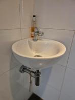 Hoekfontein (voor op de WC) incl kraan, Minder dan 50 cm, Overige typen, Ophalen of Verzenden, Minder dan 25 cm