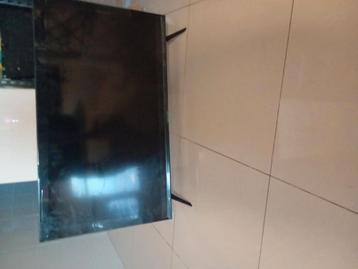 Tv Samsung defect voor onderdelen of reparatie  beschikbaar voor biedingen