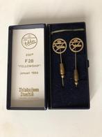 2 stuks fokker 200EF28 fellowship januari 1984  goud 585, Ophalen of Verzenden, Gebruikt, Transport, Speldje of Pin