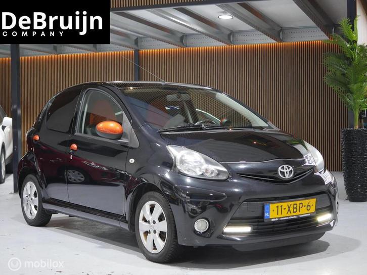 Toyota Aygo 1.0 VVT-i Dynamic Orange, Auto's, Toyota, Bedrijf, Te koop, Aygo, ABS, Airbags, Airconditioning, Alarm, Bluetooth