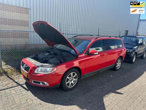 Volvo V70 2.4D Momentum MOTORSCHADE! 2010, Auto's, Volvo, Bedrijf, Te koop, V70, Diesel, Euro 4, D, Stationwagon, Automaat, Geïmporteerd