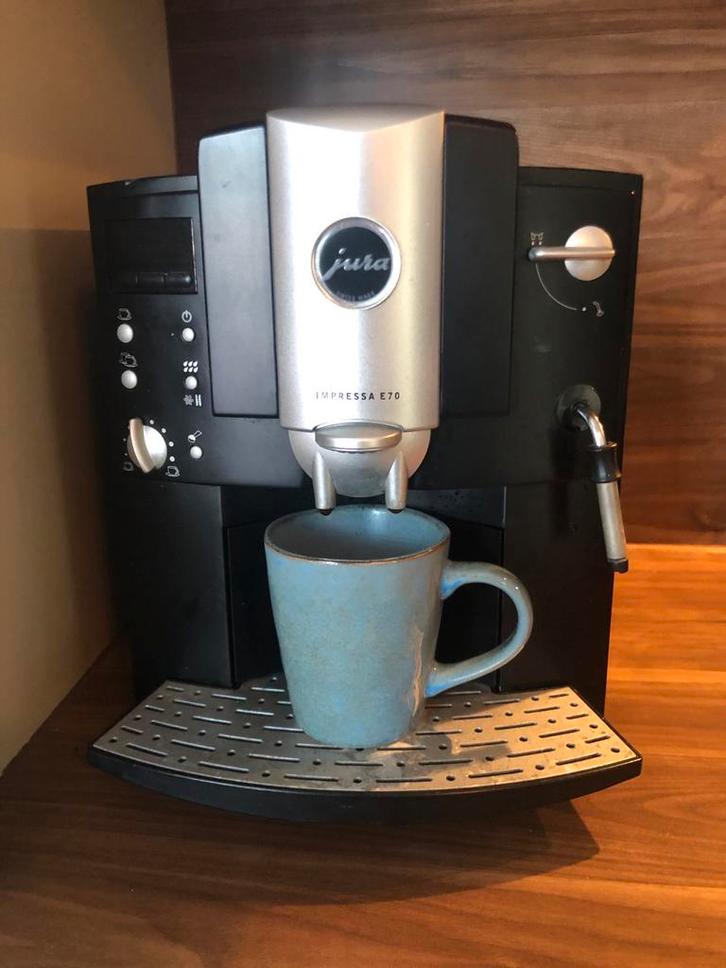 Jura Impressa E70 Koffiemachine, Witgoed en Apparatuur, Koffiezetapparaten, Gebruikt, Gemalen koffie, Koffiebonen, Koffiemachine