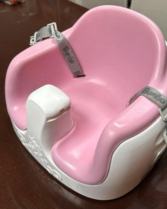 Bumbo seat roze, Kinderen en Baby's, Kinderstoelen, Zo goed als nieuw, Overige typen, Ophalen of Verzenden