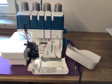 PFAFF ADMIRE AIR 5000 OVERLOCK    BIEDEN VANAF 650 euro      beschikbaar voor biedingen