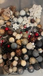 Kerstspullen kerstballen kerstverlichting kersslingers, Diversen, Kerst, Ophalen, Zo goed als nieuw