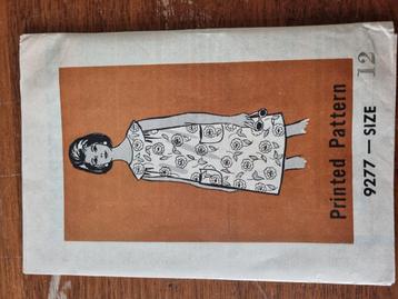 Vintage kledingpatroon marion martin 9277 jurk size 12 beschikbaar voor biedingen