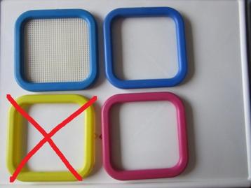 D39 MINISTECK LIJST VIERKANT 32x32 gaatjes 13,2x13,2cm beschikbaar voor biedingen