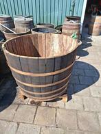 bloembakken 500 liter hoog 80 cm-dia 110, € 175,00, zie foto, Tuin en Terras, Bloembakken en Plantenbakken, Ophalen, Gebruikt