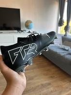 Puma future 7, Sport en Fitness, Voetbal, Ophalen, Zo goed als nieuw, Schoenen