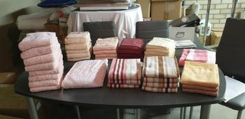 Badhanddoeken, keuken- en theedoeken(allemaal nieuw) beschikbaar voor biedingen