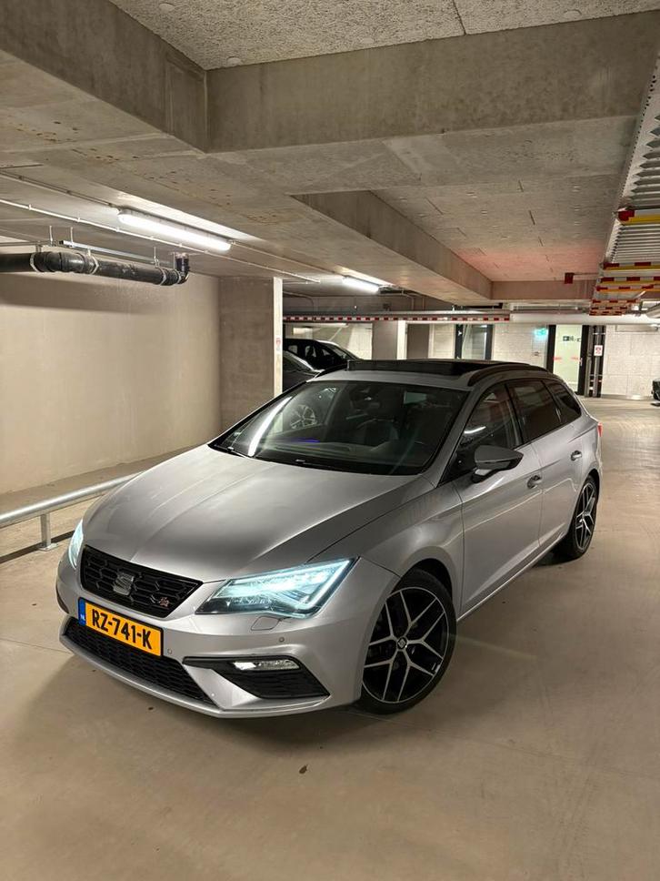 Seat Leon 1.4 Ecotsi 150pk Dsg-7 2018 Grijs, Auto's, Seat, Particulier, ABS, Achteruitrijcamera, Adaptieve lichten, Airbags, Airconditioning