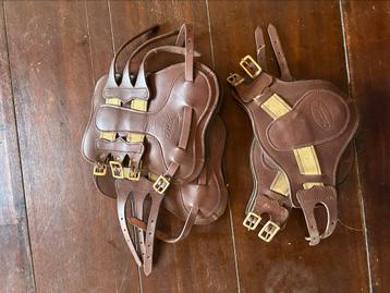 LEREN PEESBESCHERMERS beschikbaar voor biedingen