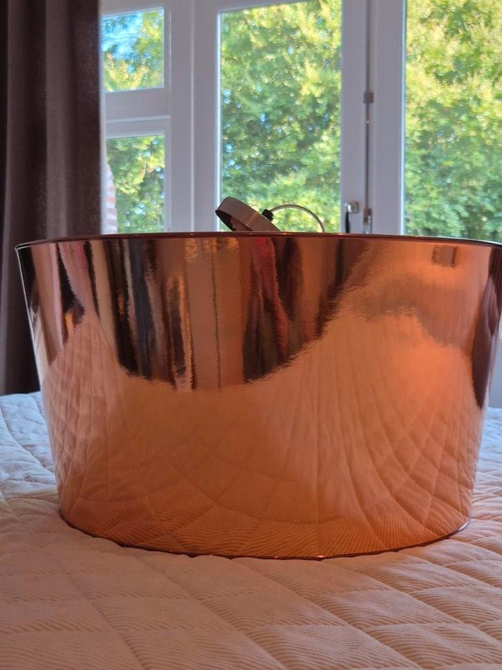 Rose goudkleurige hanglamp met grote kap, Huis en Inrichting, Lampen | Lampenkappen, Ophalen