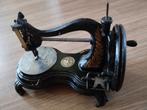 Antieke naaimachine JONES HANDMACHINE compleet en werkend, Ophalen of Verzenden