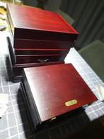 10 luxe houten muntenboxen, Ophalen of Verzenden, Verzamelmap