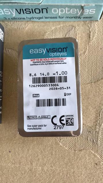 -1.00 =4 silicone hydrogel Maandlenzen Specsavers easyvision beschikbaar voor biedingen