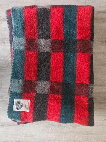 PMC scheerwollen geruite vintage deken 195 x 135 cm beschikbaar voor biedingen