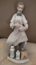 Prachtig beeld de Pharmacist van Lladro 32 cm hoog, Antiek en Kunst, Antiek | Porselein, Ophalen of Verzenden