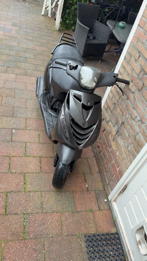Piaggio zip 125 skipper blok, Fietsen en Brommers, Scooters | Piaggio, Zo goed als nieuw, Zip, Benzine, Ophalen of Verzenden