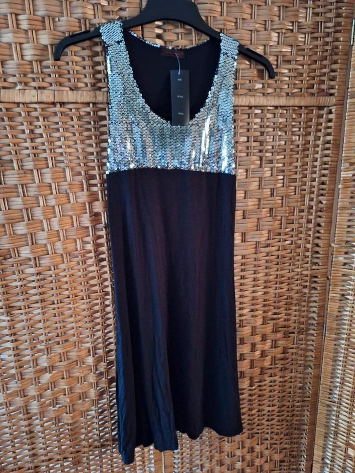 Nieuw   gala kerst jurkje S/M Young Blood, Kleding | Dames, Gelegenheidskleding, Nieuw, Cocktailjurk, Maat 38/40 (M), Zwart, Ophalen of Verzenden