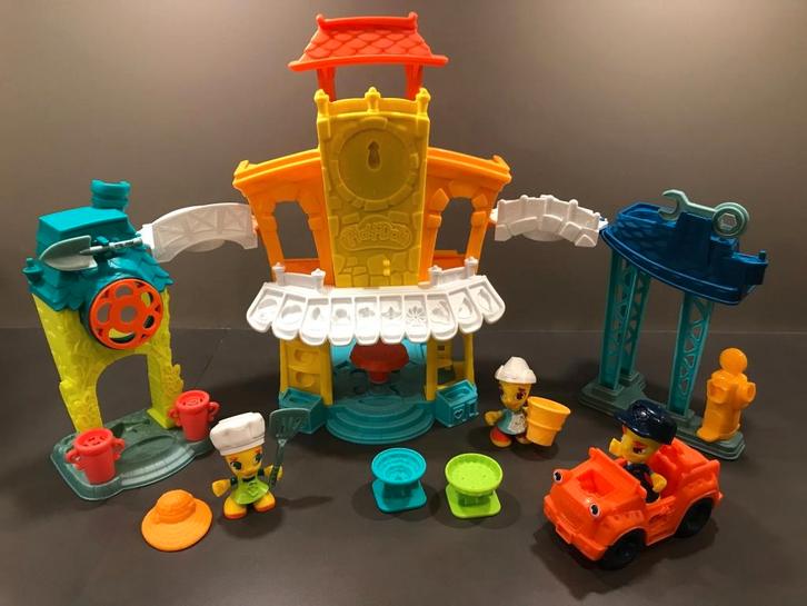 Play-Doh Town 3-in-1 Centrum (compleet zonder klei), Kinderen en Baby's, Speelgoed | Educatief en Creatief, Zo goed als nieuw