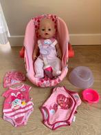 Zgan baby Born pop  met maxi cosi en accessoires, Kinderen en Baby's, Speelgoed | Poppen, Ophalen of Verzenden, Zo goed als nieuw