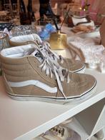 Vans MT 37 Suède Sneakers, Beige, Ophalen of Verzenden, Sneakers of Gympen, Nvt