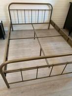 Bronzen metalen bedframe 140x200, Huis en Inrichting, Slaapkamer | Bedden, Ophalen, Bruin, 140 cm, Zo goed als nieuw