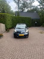 Toyota Aygo 1.0 12V Vvt-i 3DRS MMT 2010 Grijs, Auto's, Voorwielaandrijving, Stof, USB, Zwart